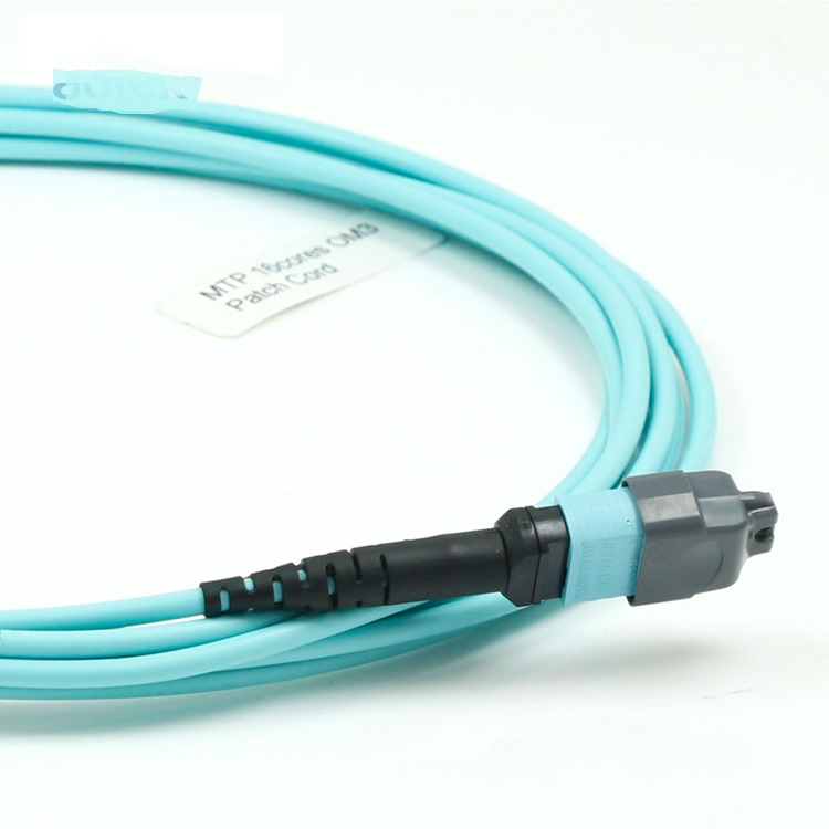 MTP-MTP Female to female fiber optic trunck patch cord OM3 100/400g Aqua LSZH